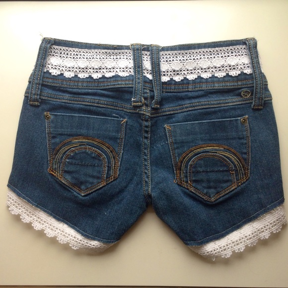 Lace Trimmed Jean Shorts - Picture 2 of 3
